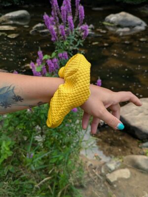 chouchou en jersey nid d'abeille jaune