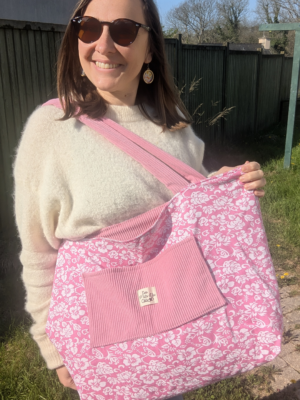 Sac Cabas, grand format, rose et fleurs type haïtiennes