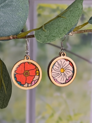 Boucles d'oreilles - Fleurs - Fleur orange et blanche