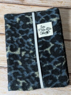 Protège-livre format poche motif léopard noir et bleu