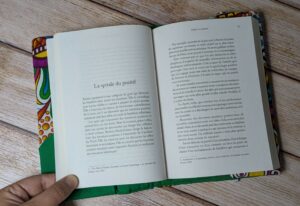 Protège-livre artisanal pour roman de poche avec compartiment marque-page