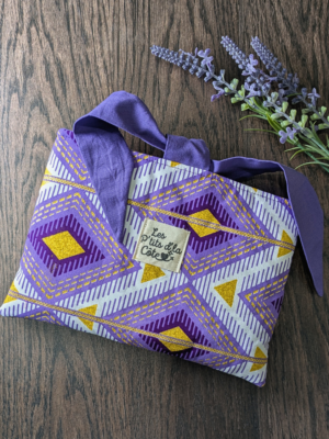 Pochette protège livre en coton motif géométrique violet