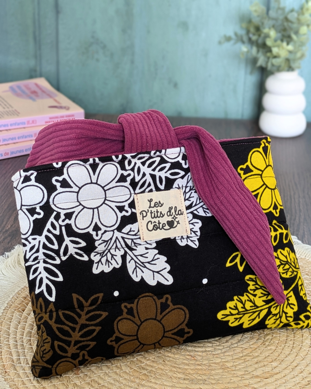 Pochette à livre Fleurs Automnales noire jaune et bordeaux Pochette à livre Fleurs Automnales noire jaune et bordeaux